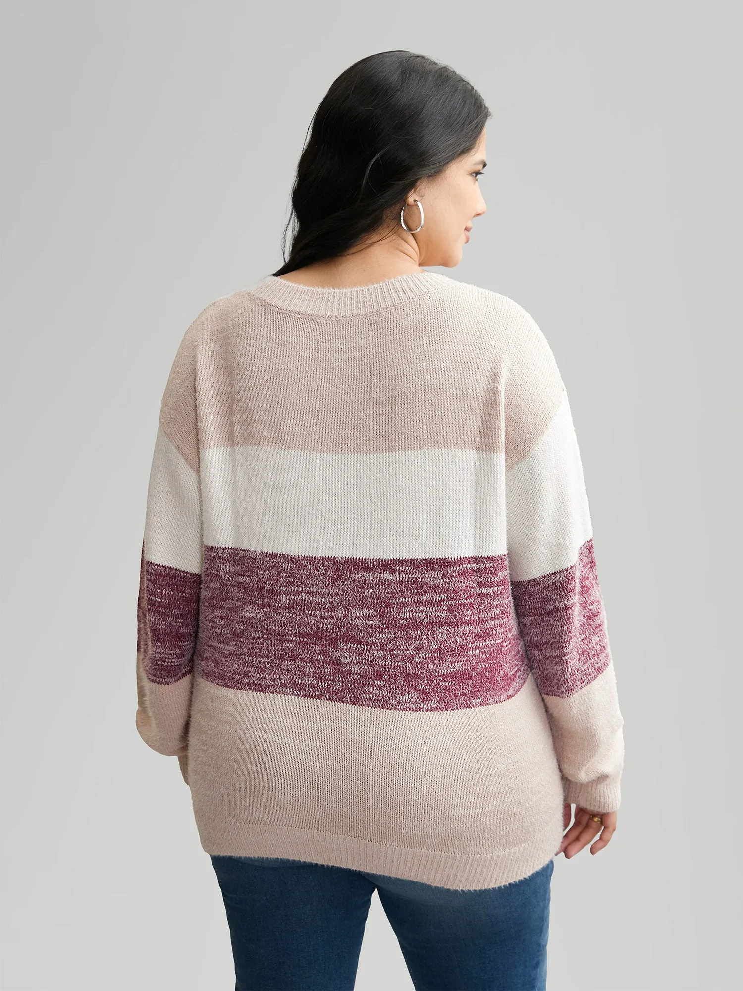 Colorblock Contrast Super Soft Plush Knit V Neck Pullover