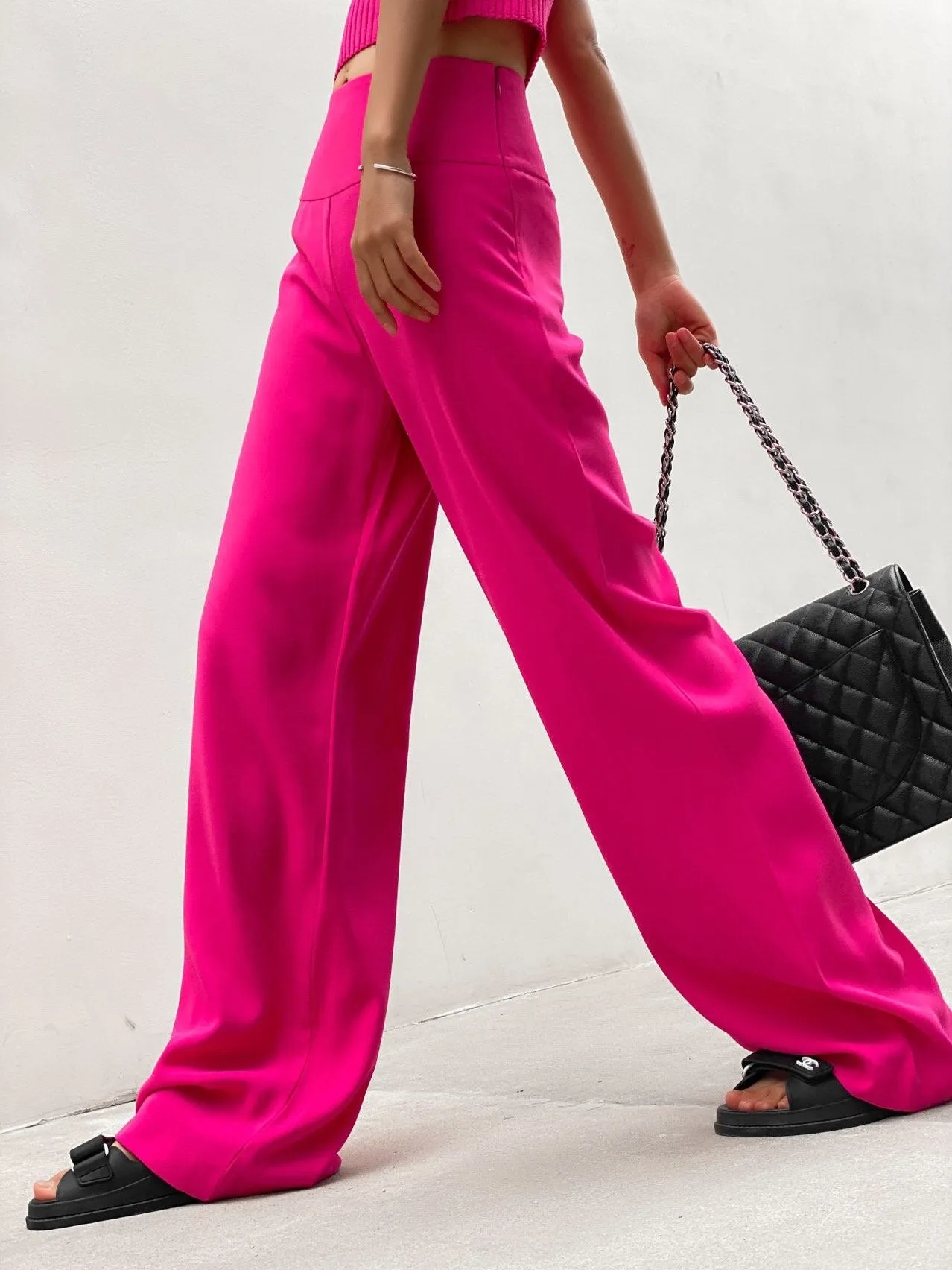 HIGH-RISE WIDE LEG CREPE TROUSERS