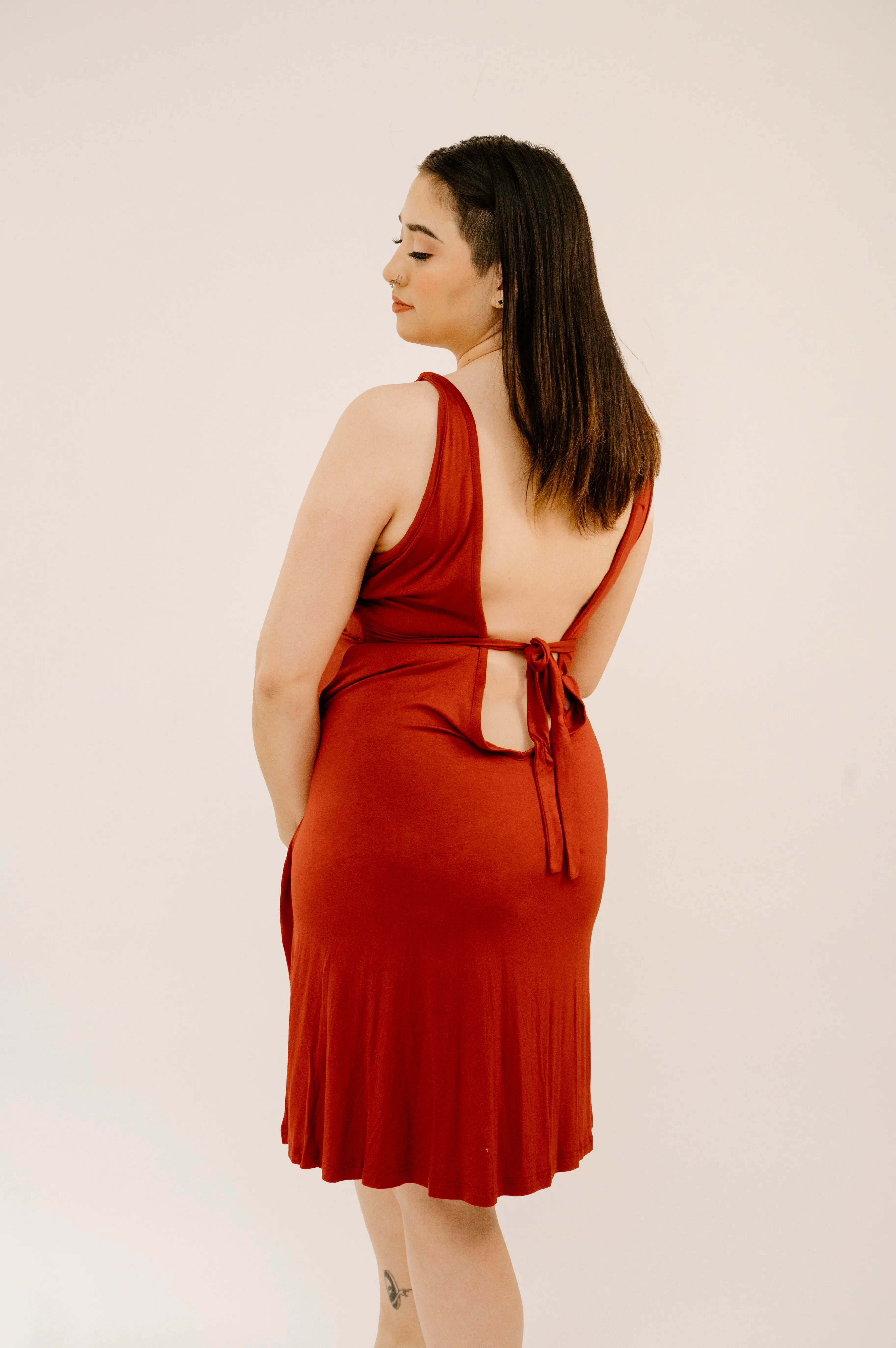 Juliet Labor & Postpartum Gown in Crimson