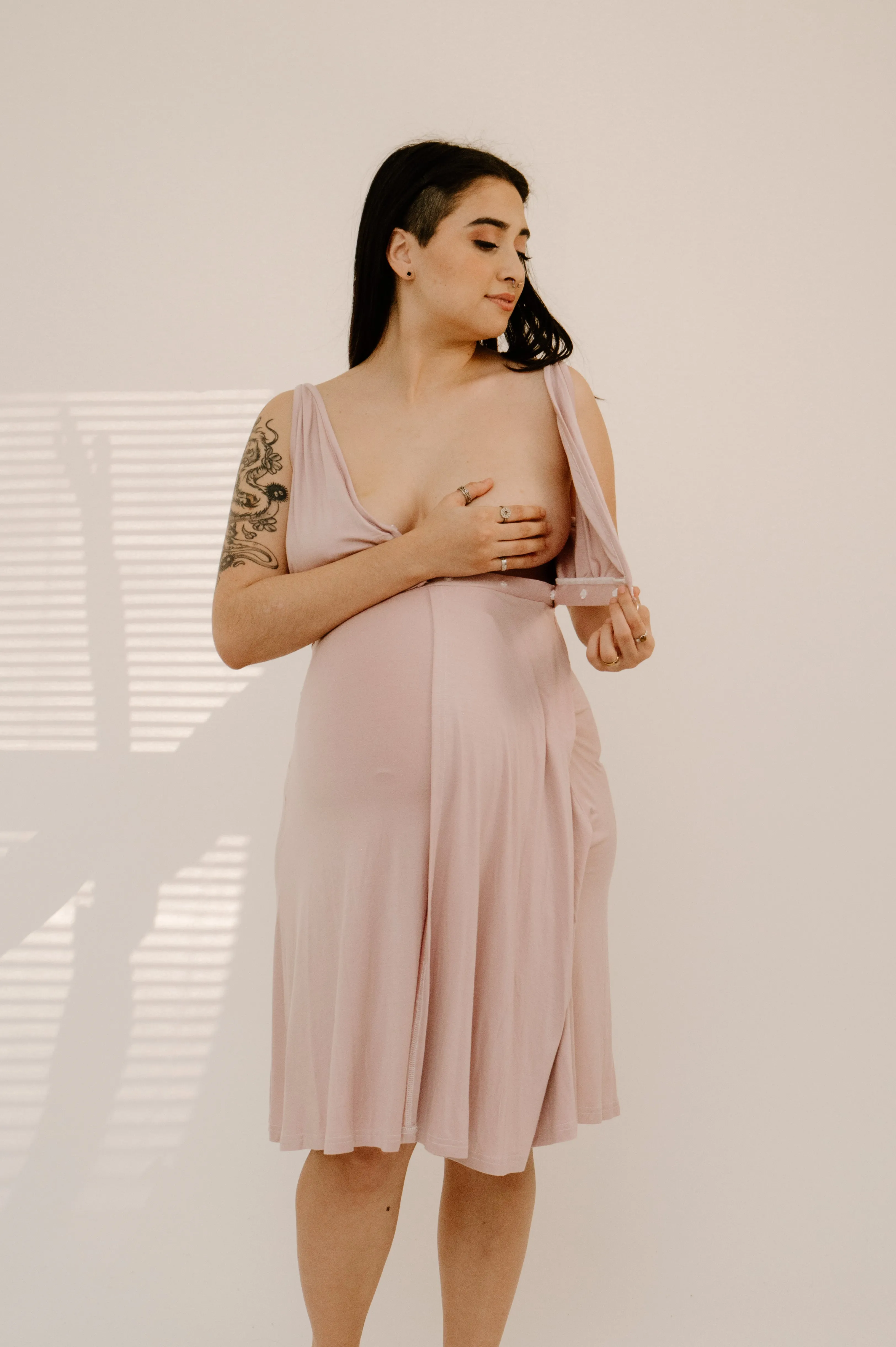 Juliet Labor & Postpartum Gown in Mauve