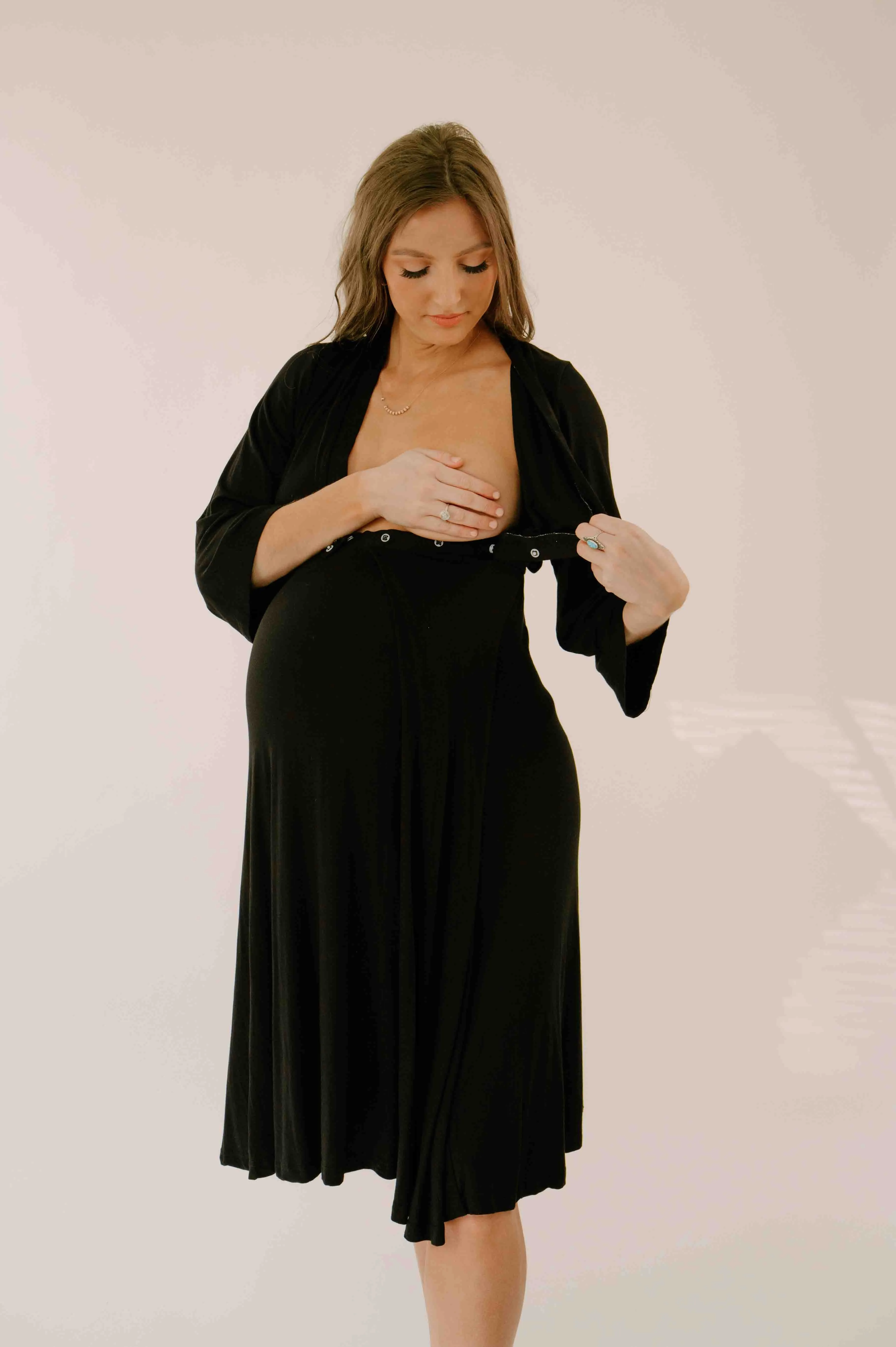 Lila Labor & Postpartum Gown in Black